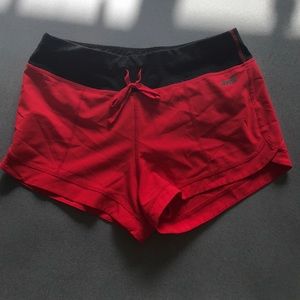 Avia hot pink women’s athletic shorts M